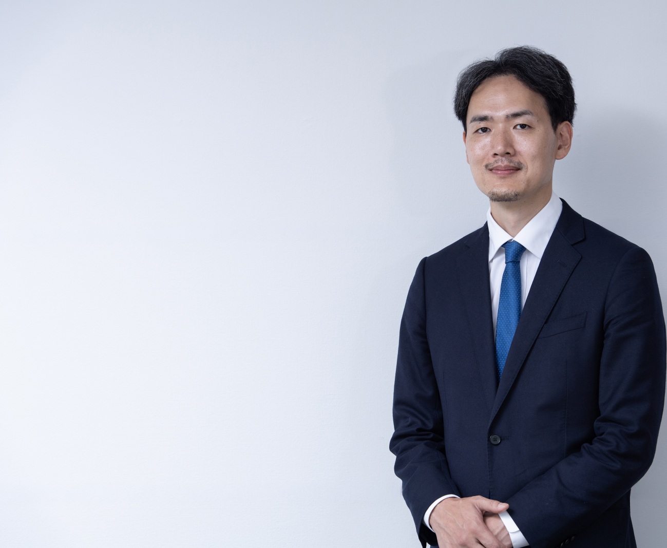 塩崎 義晃　事業開発部　コンサルティング事業部　ディレクター
