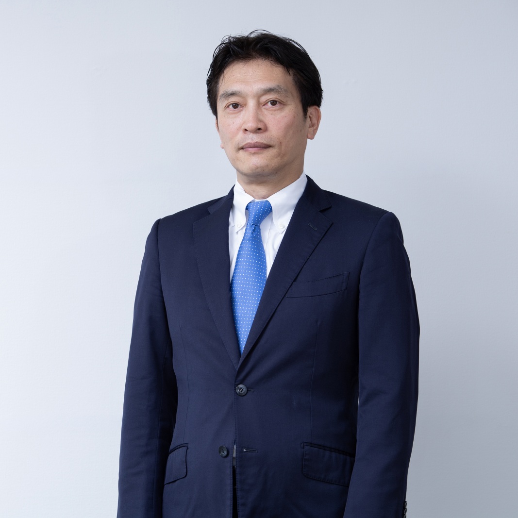 鳥居　真太郎　代表取締役会長兼社長